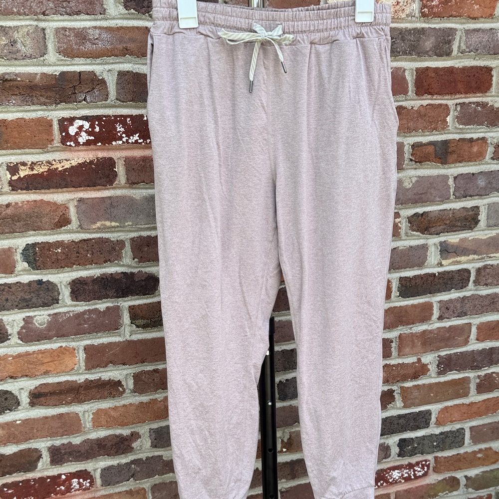 Vuori Performance Jogger